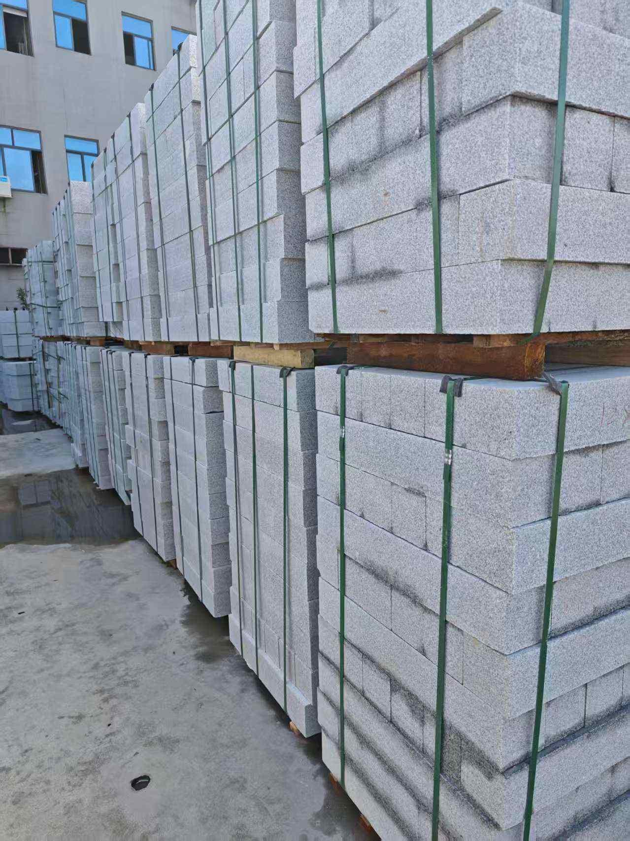 南阳芝麻白路牙石，路侧石