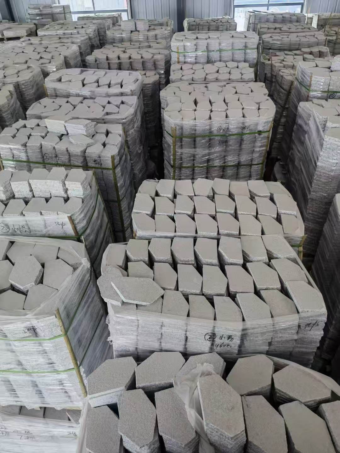 南阳芝麻白石材冰裂纹，碎拼。