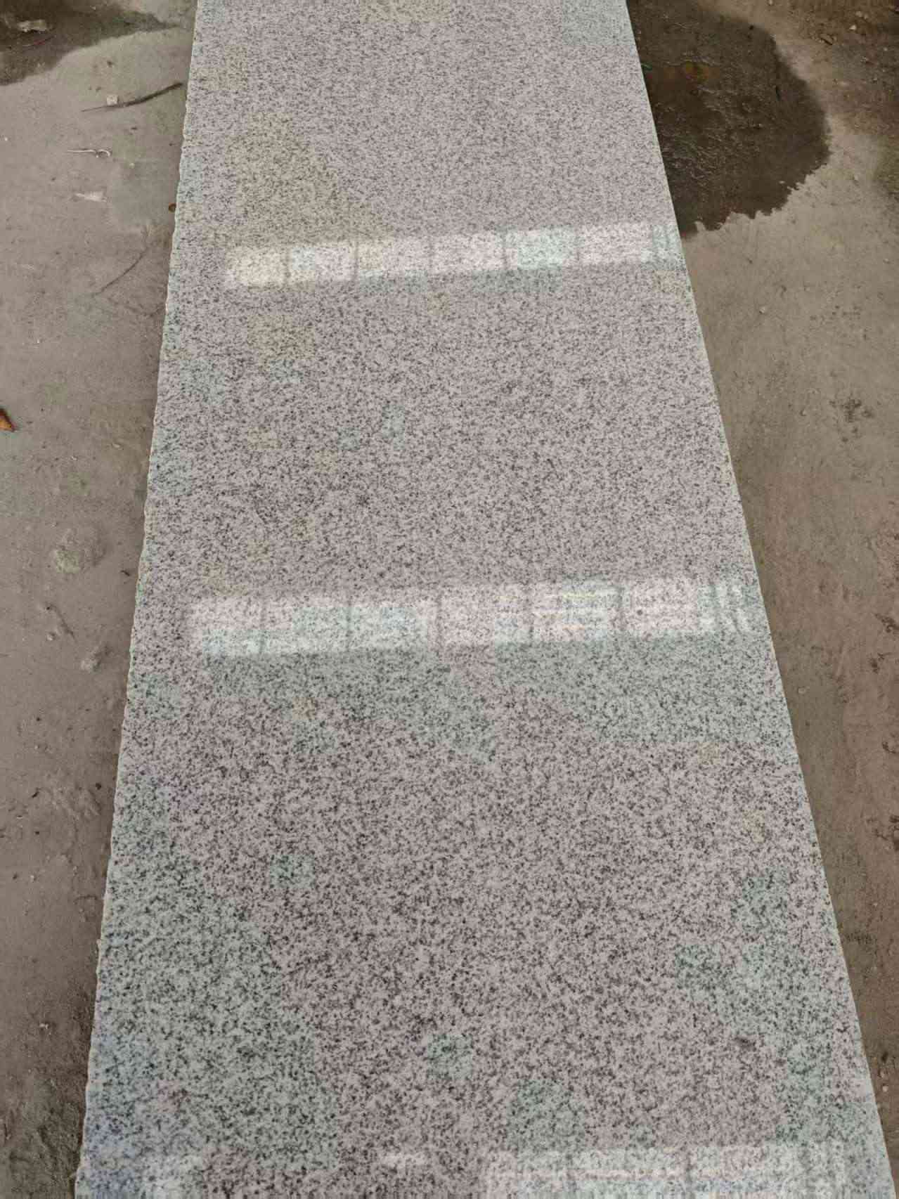 南阳芝麻白光面毛板